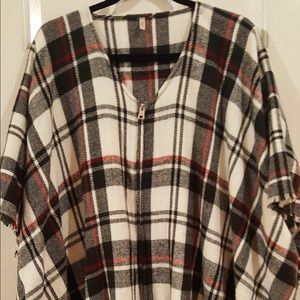 OS Plaid Poncho with Zipper